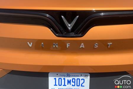 2023 VinFast VF 8, logo on trunk